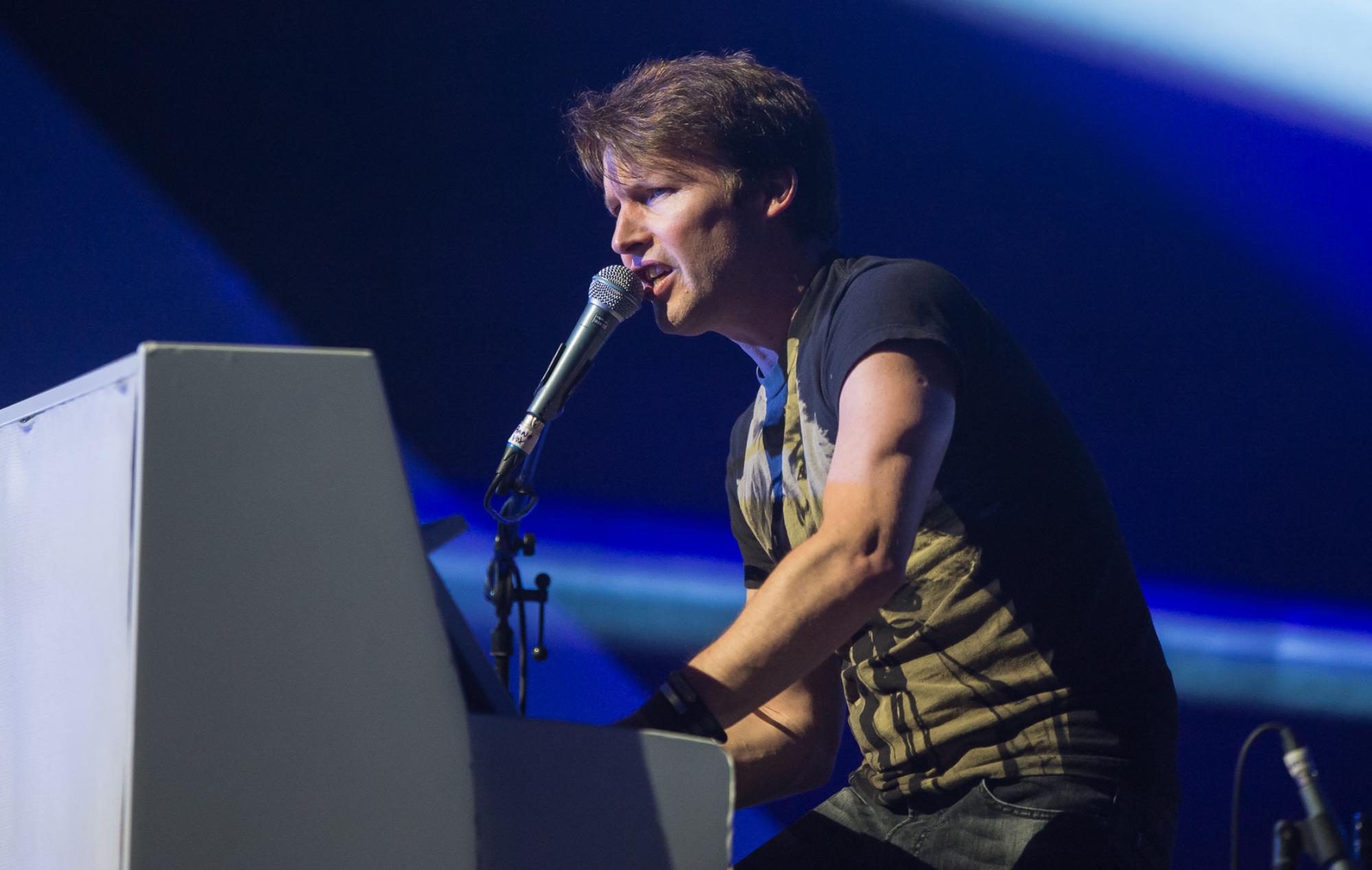 James Blunt will stop writing music if his greatest hits album tops the ...