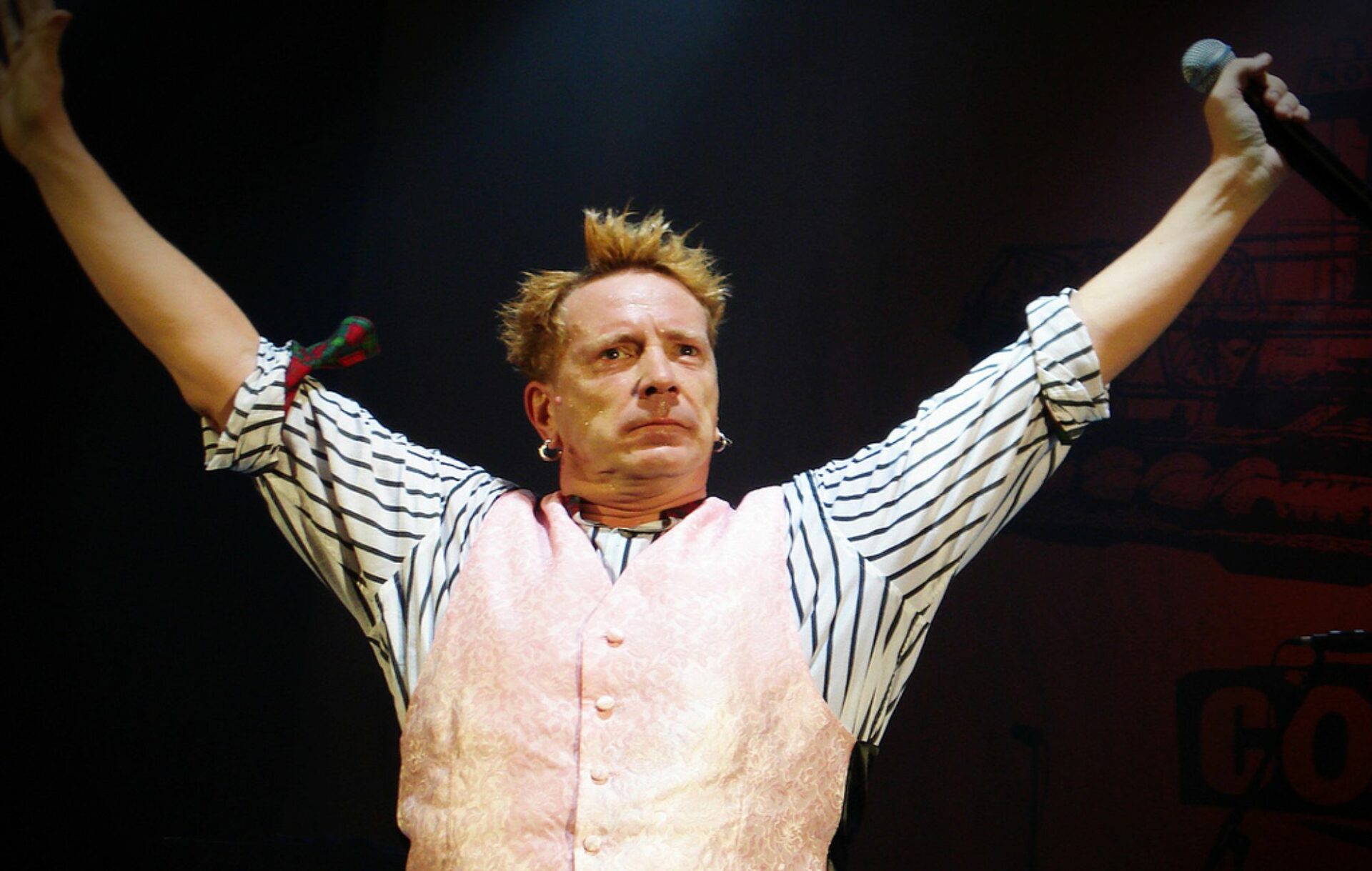 John Lydon Accuses Sex Pistols Of Cashing In On Queens Death 