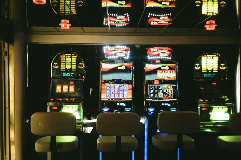 Casino gambling machines